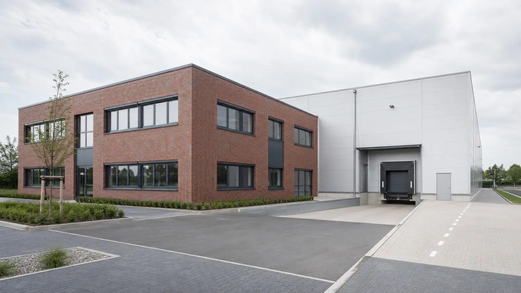 Moderne Gewerbeimmobilie als Bildmotiv für die Immobilienbewertung in Kleiner Grasbrook